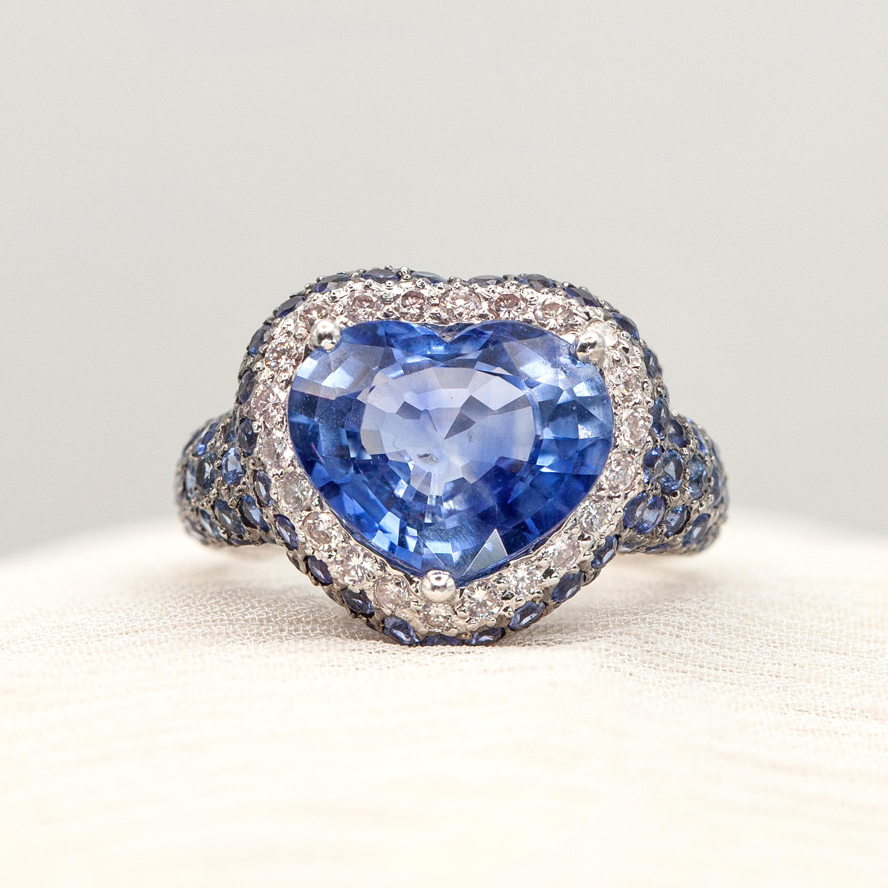 18K Weißgold Diamant Blau Saphir Ring (Moderne) im Angebot