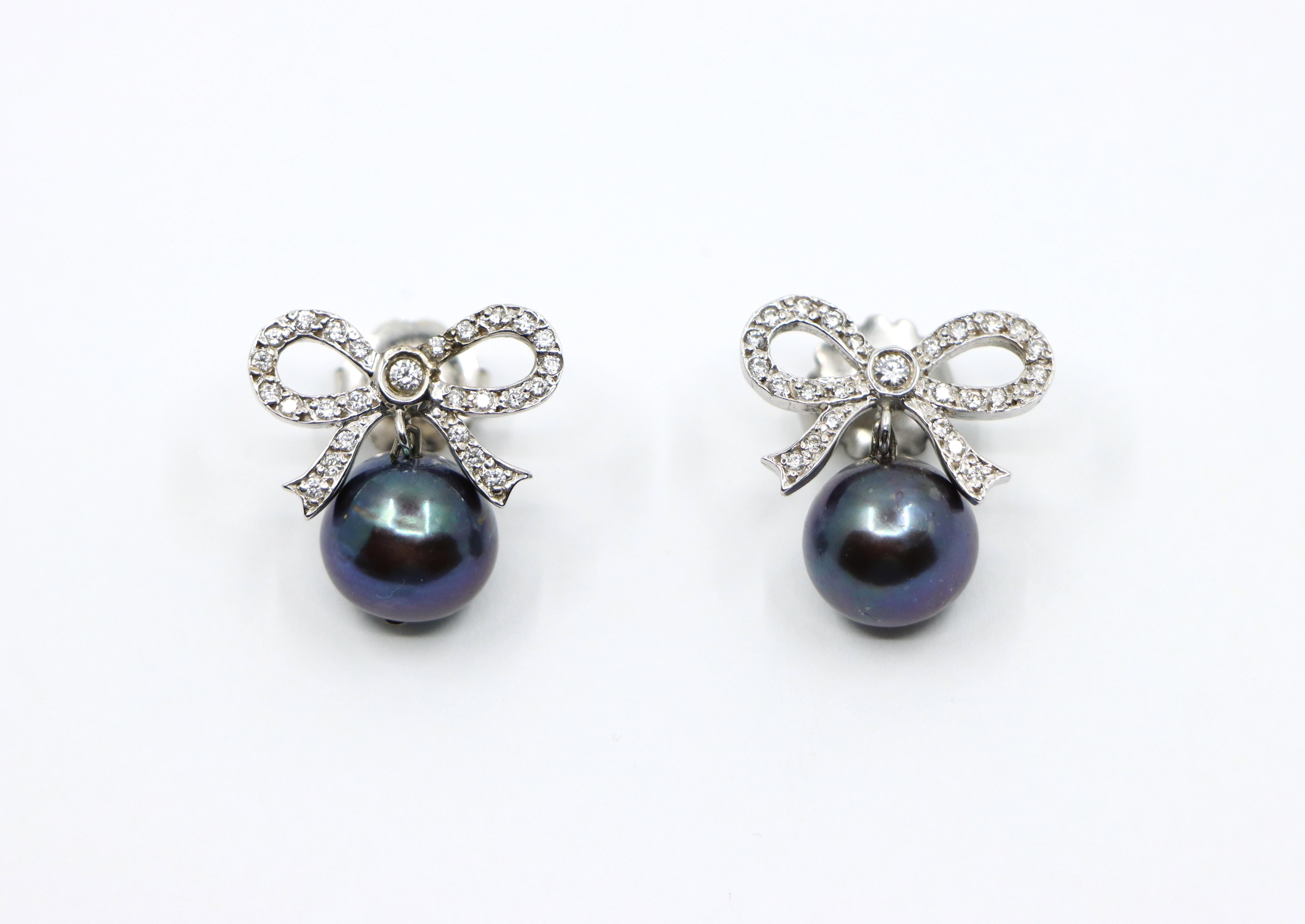 Round Cut 18K White Gold Diamond Bow Tie Black Pearl Earrings