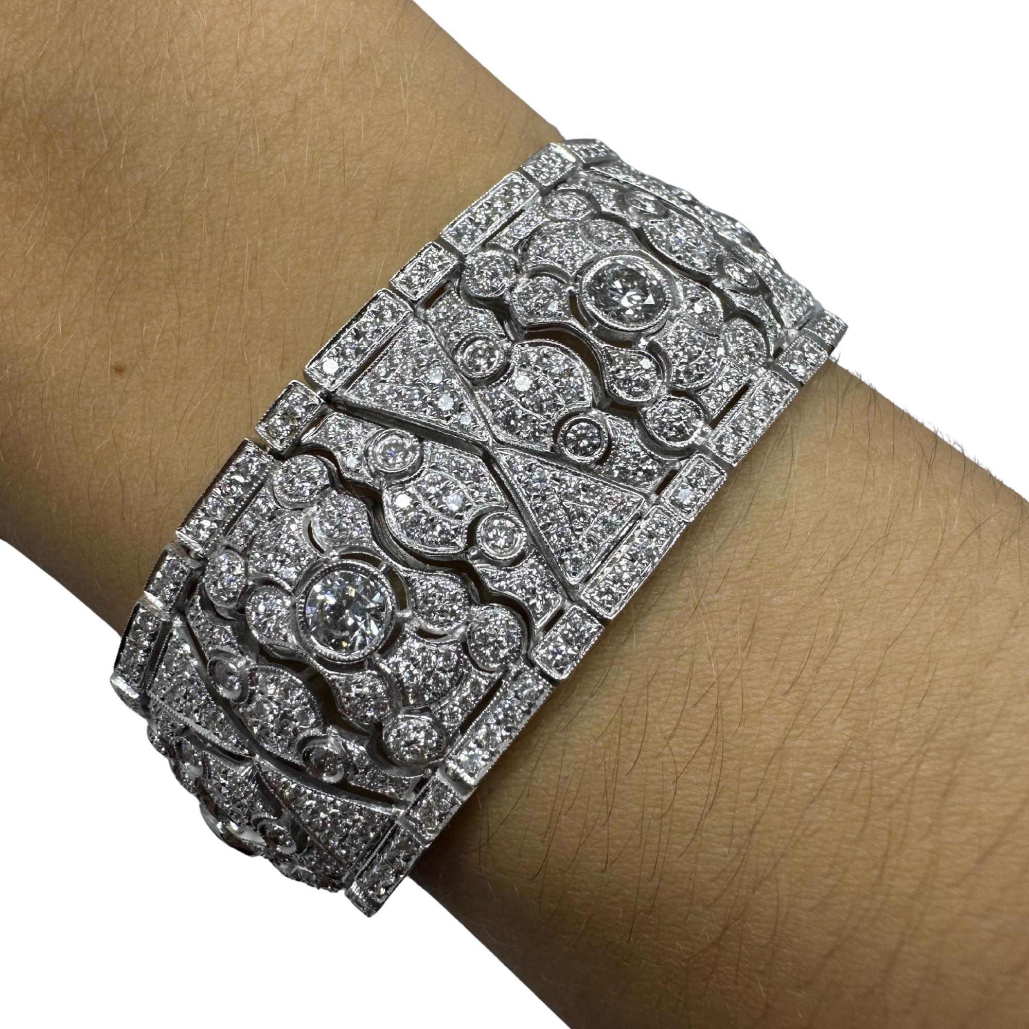Bracelet en or blanc 18K avec diamants - 7 pouces en vente 3