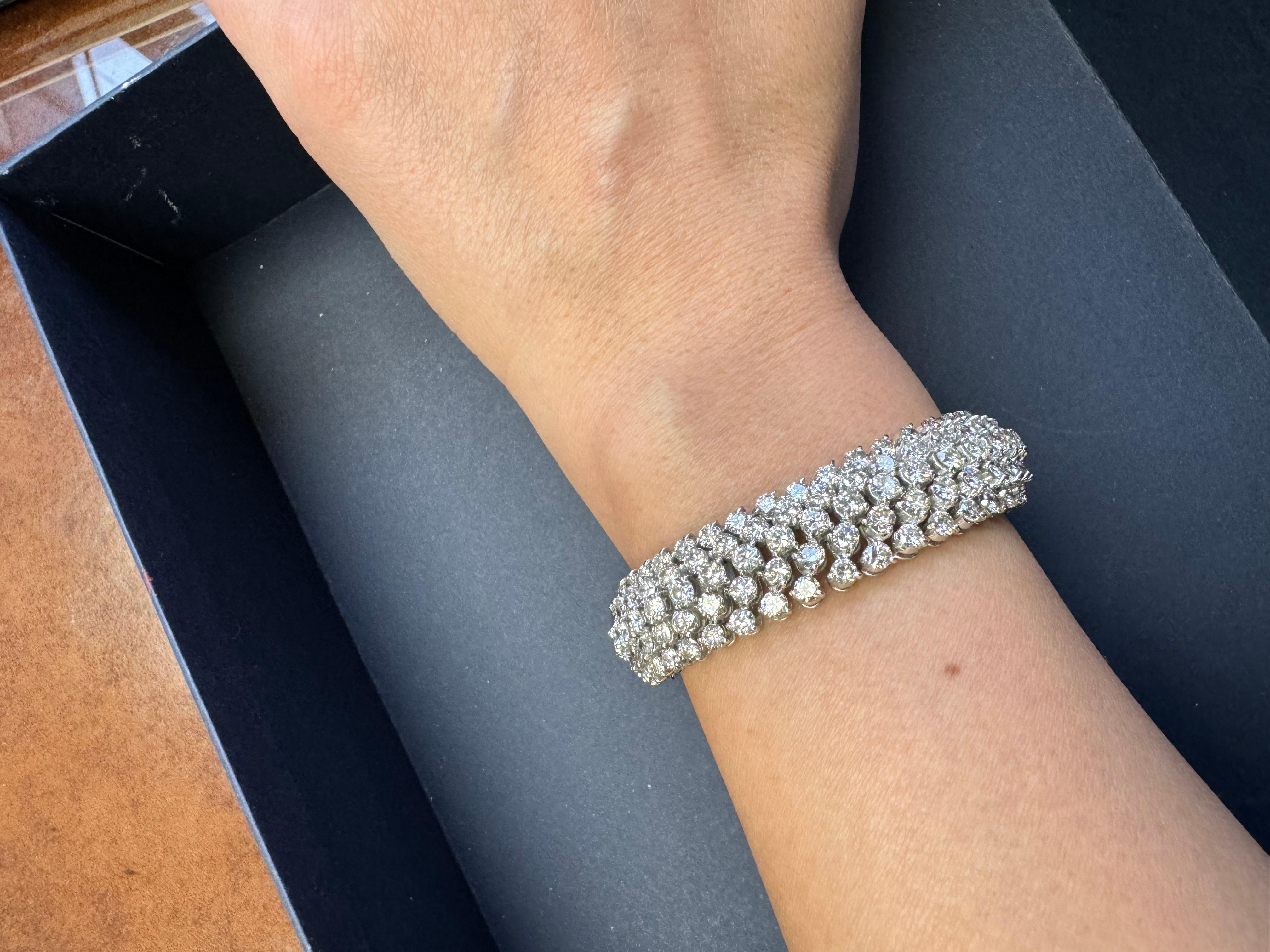 Brilliant Cut 18K White Gold Diamond Bracelet For Sale