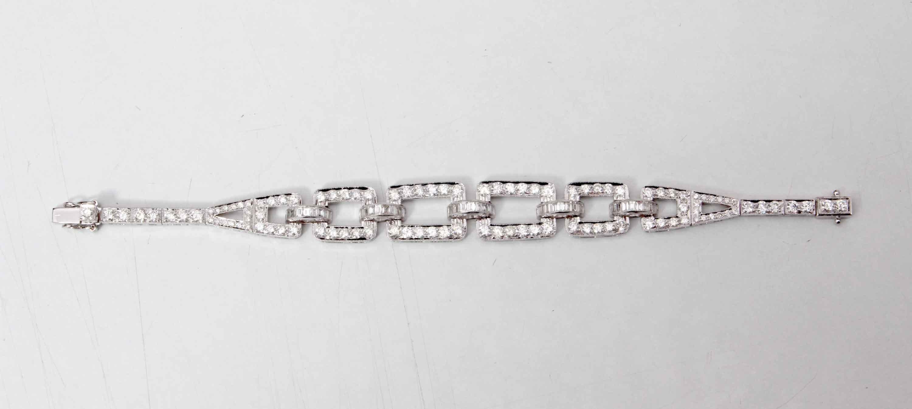 Modern 18 Karat White Gold Diamond Bracelet For Sale