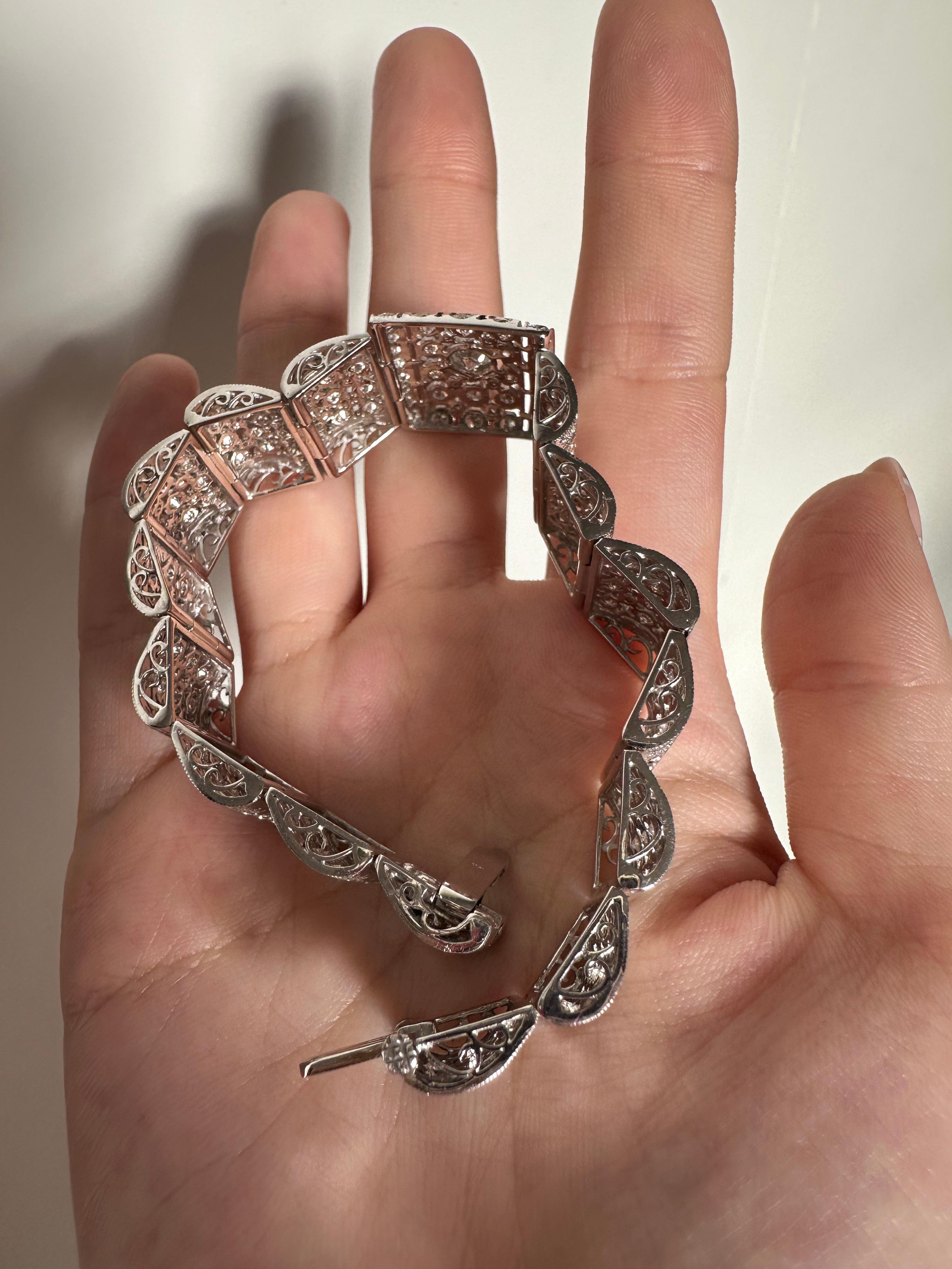 18K White Gold Diamond Bracelet For Sale 3