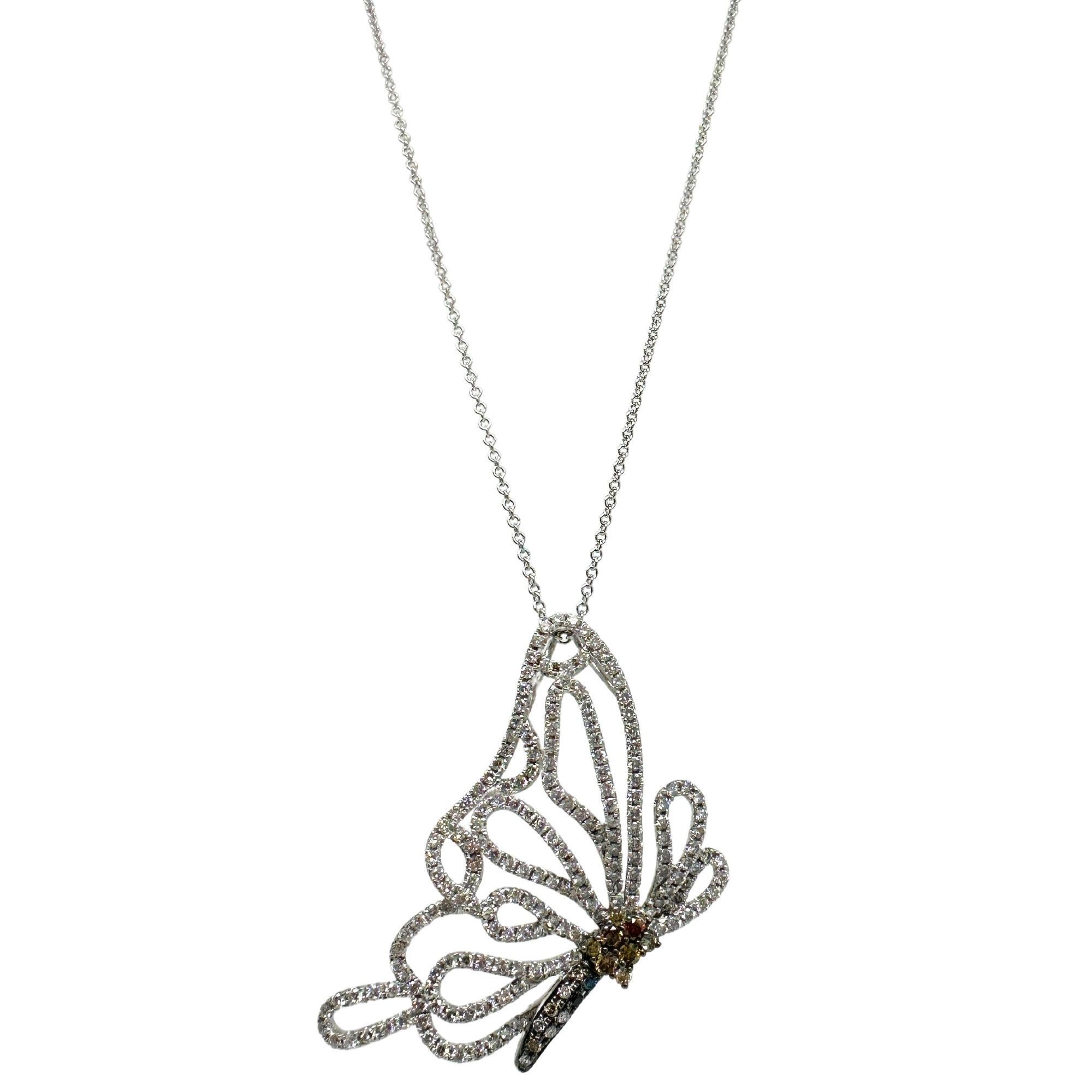 Collana con ciondolo a farfalla con diamante in oro bianco 18K
Condit: In buone condizioni, con qualche lieve usura superficiale dovuta all'età.
Lunghezza: catena da 18 pollici
Ciondolo: 1,6 pollici
Marcature: 