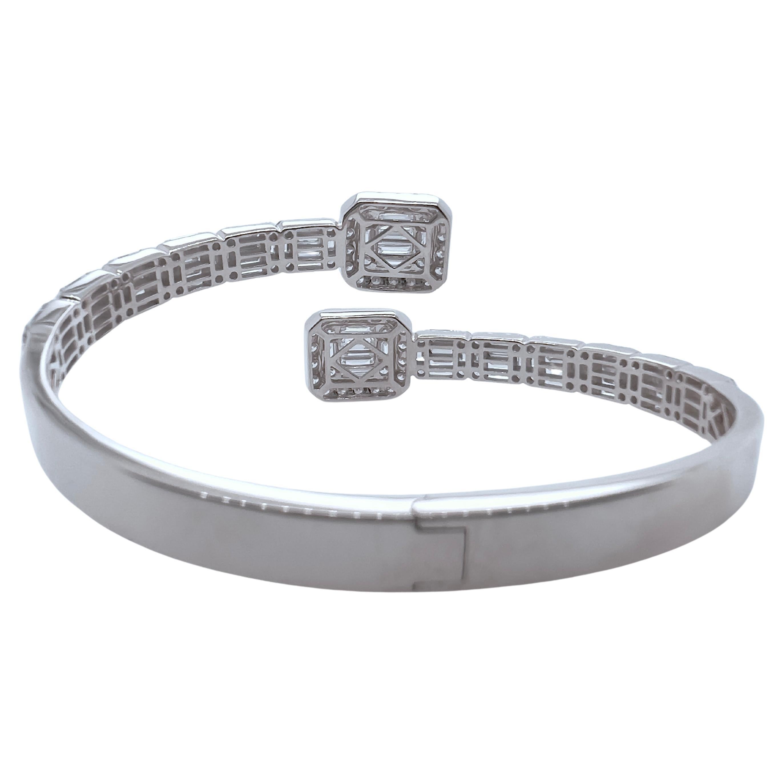 Contemporaneo Bracciale stile bypass con diamanti in oro bianco 18 carati in vendita