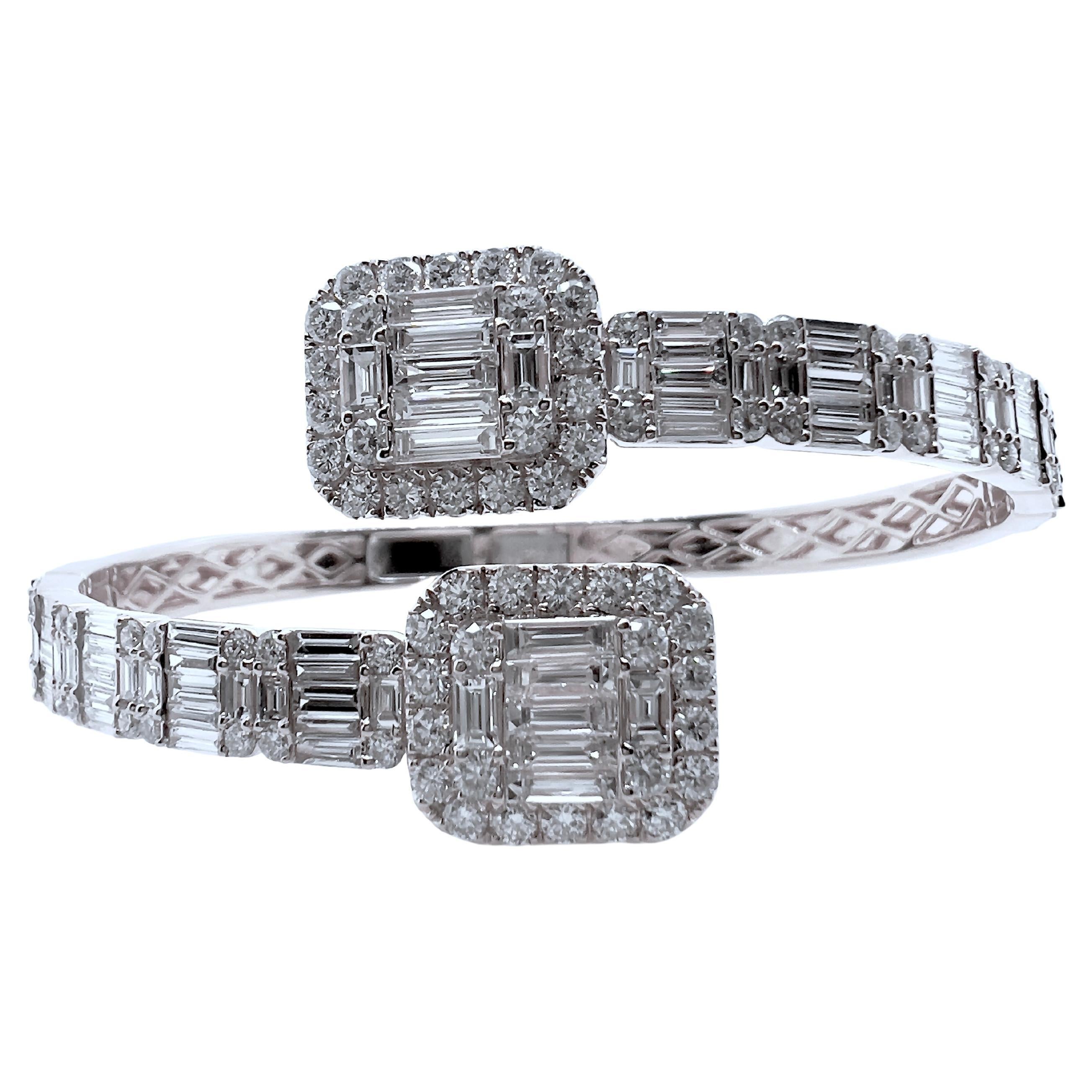 Bracelet en or blanc 18 carats avec diamants en dérivation