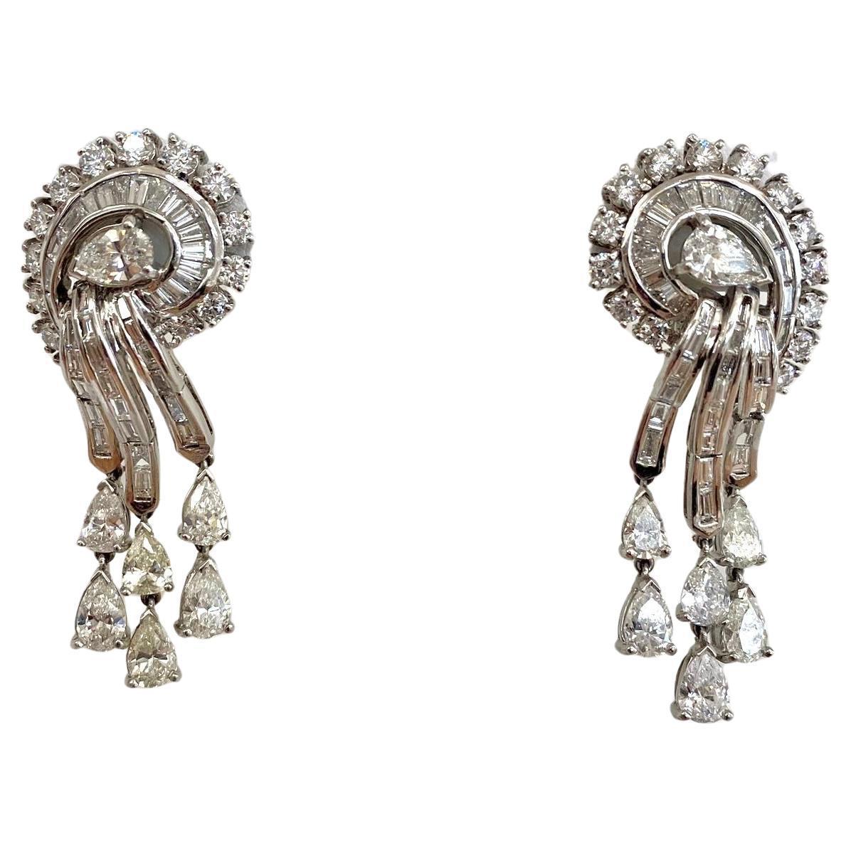 18K White Gold Diamond Cascade Earrings in vendita 2