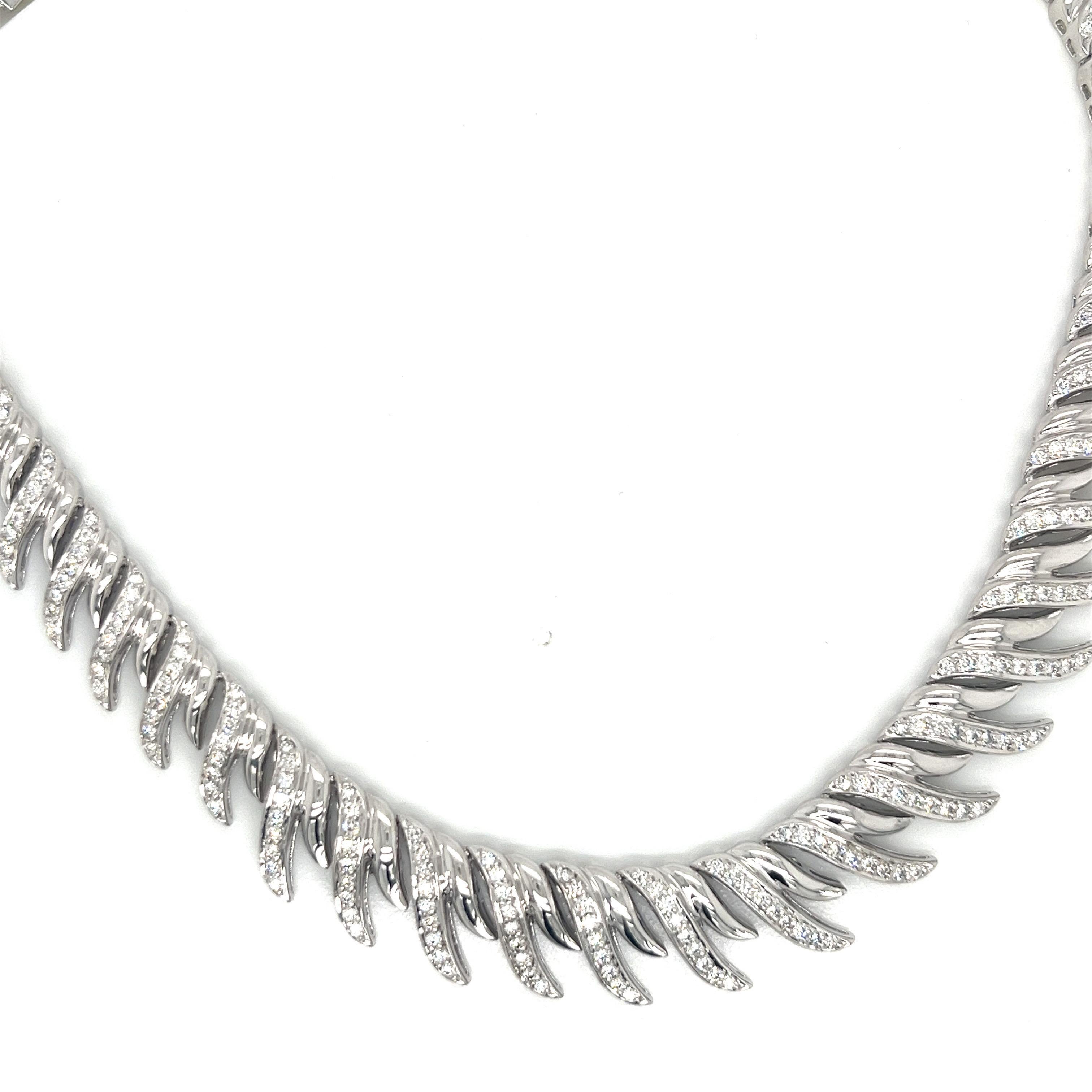 18 Karat Weißgold Diamant-Choker-Halskette (Rundschliff) im Angebot