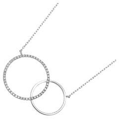 Collier pendentif cercle en or blanc 18K avec diamants  0.15ct  Environ 17,5 mm x 27,2 m