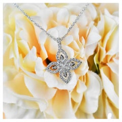 18k Gold Diamond Clover Necklace