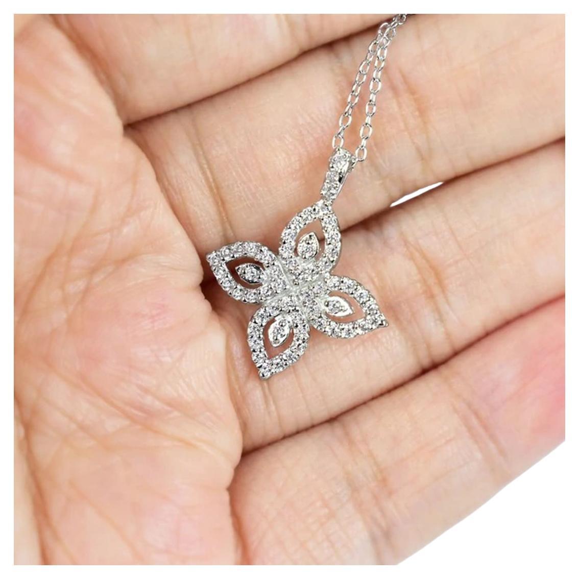 18k Gold Diamond Clover Necklace