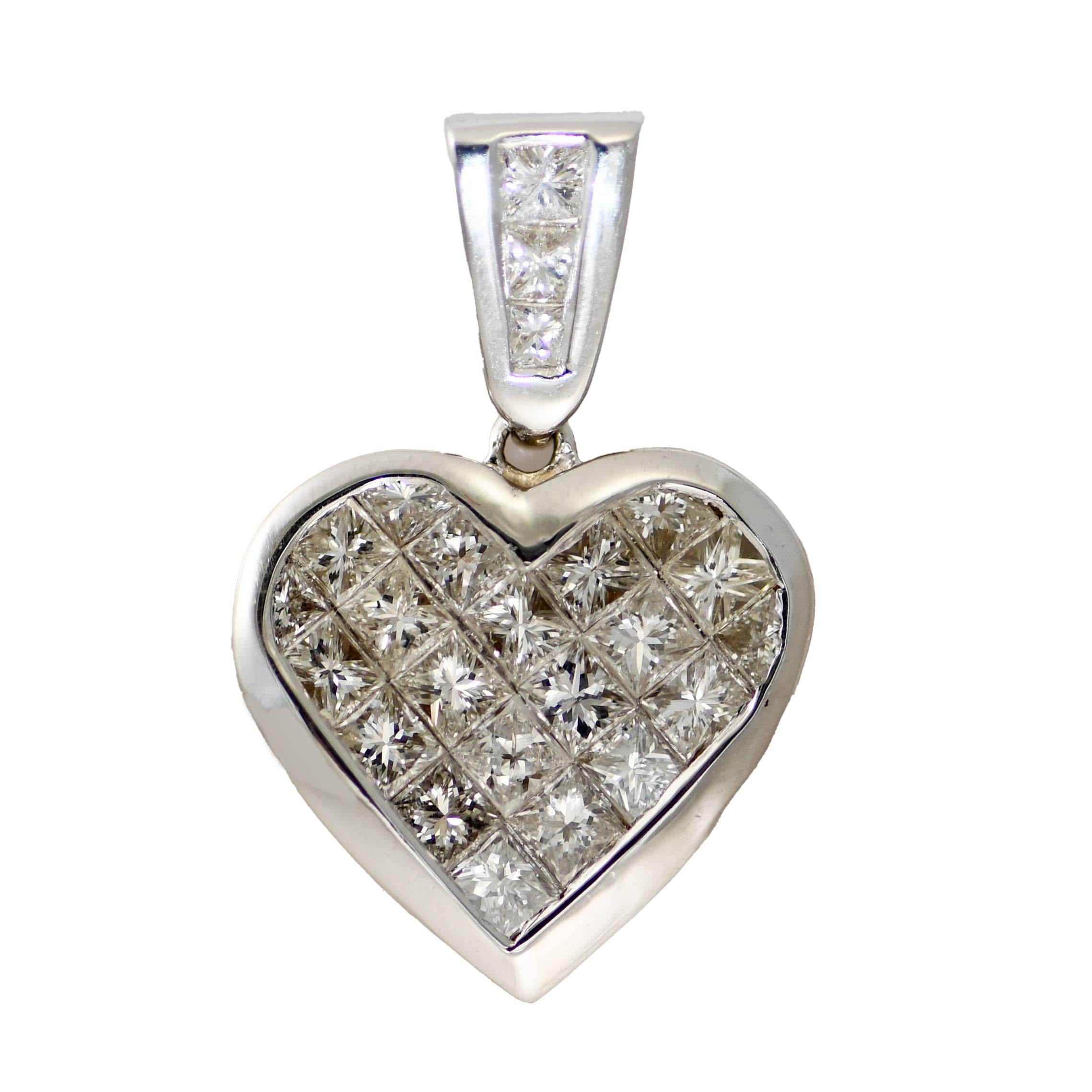 18K White Gold Diamond Cluster Heart Pendant 2.00tdw, 7g For Sale
