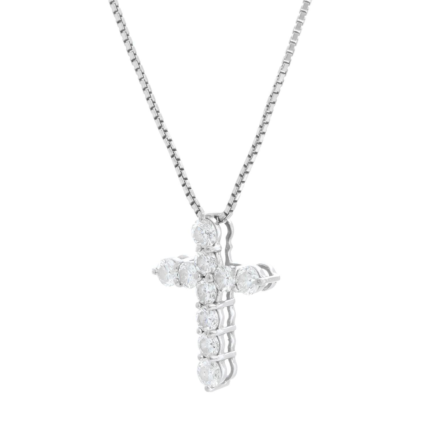 18k White Gold Diamond Cross Necklace For Sale 1