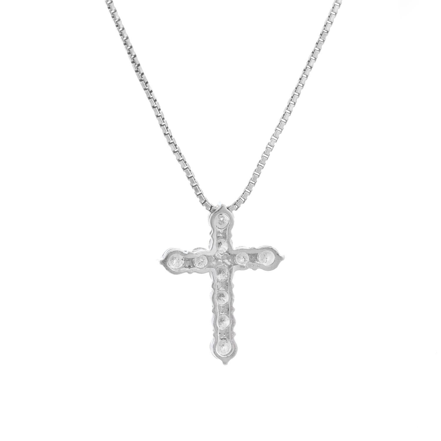 18k White Gold Diamond Cross Necklace For Sale 2