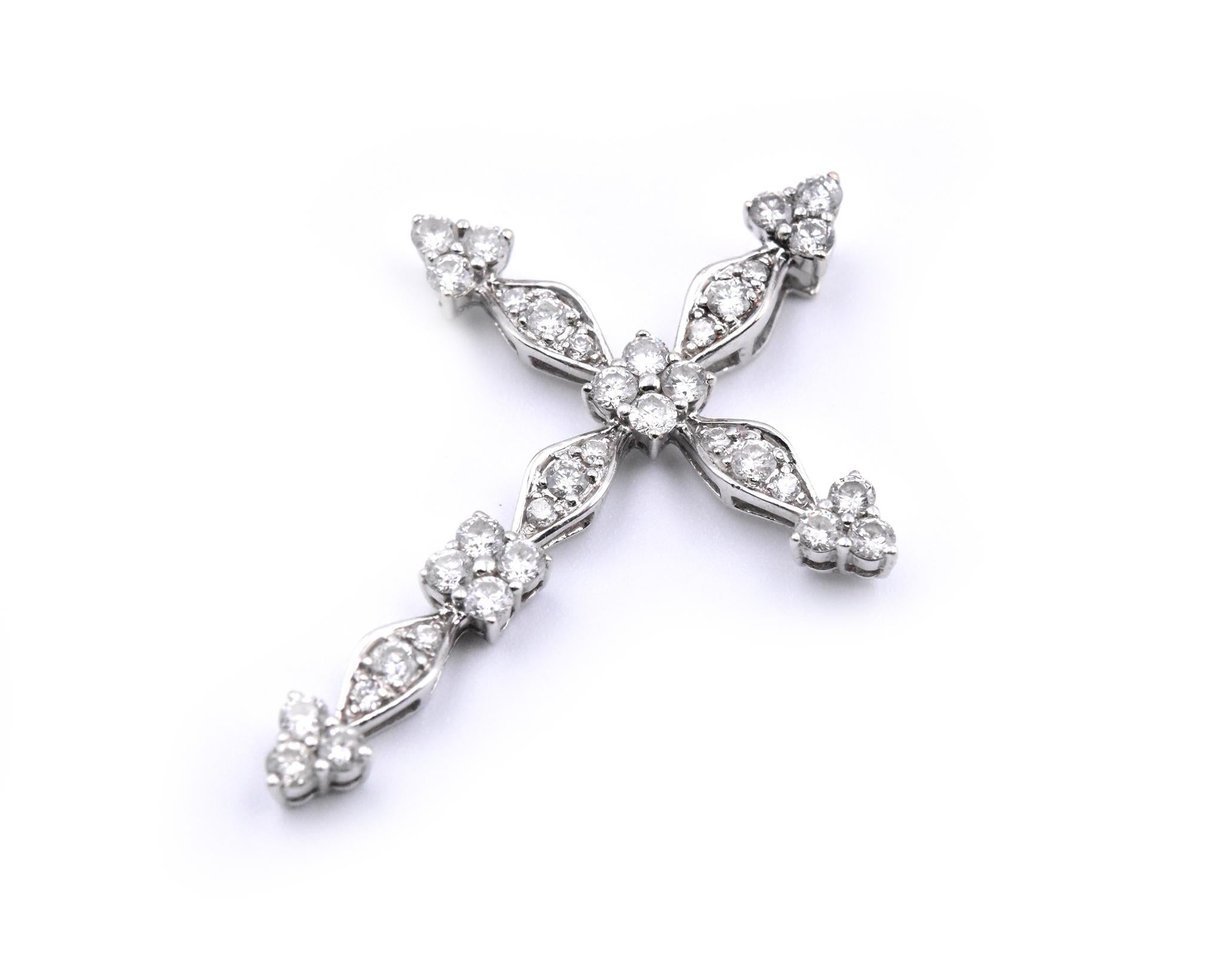 Round Cut 18 Karat White Gold Diamond Cross Pendant