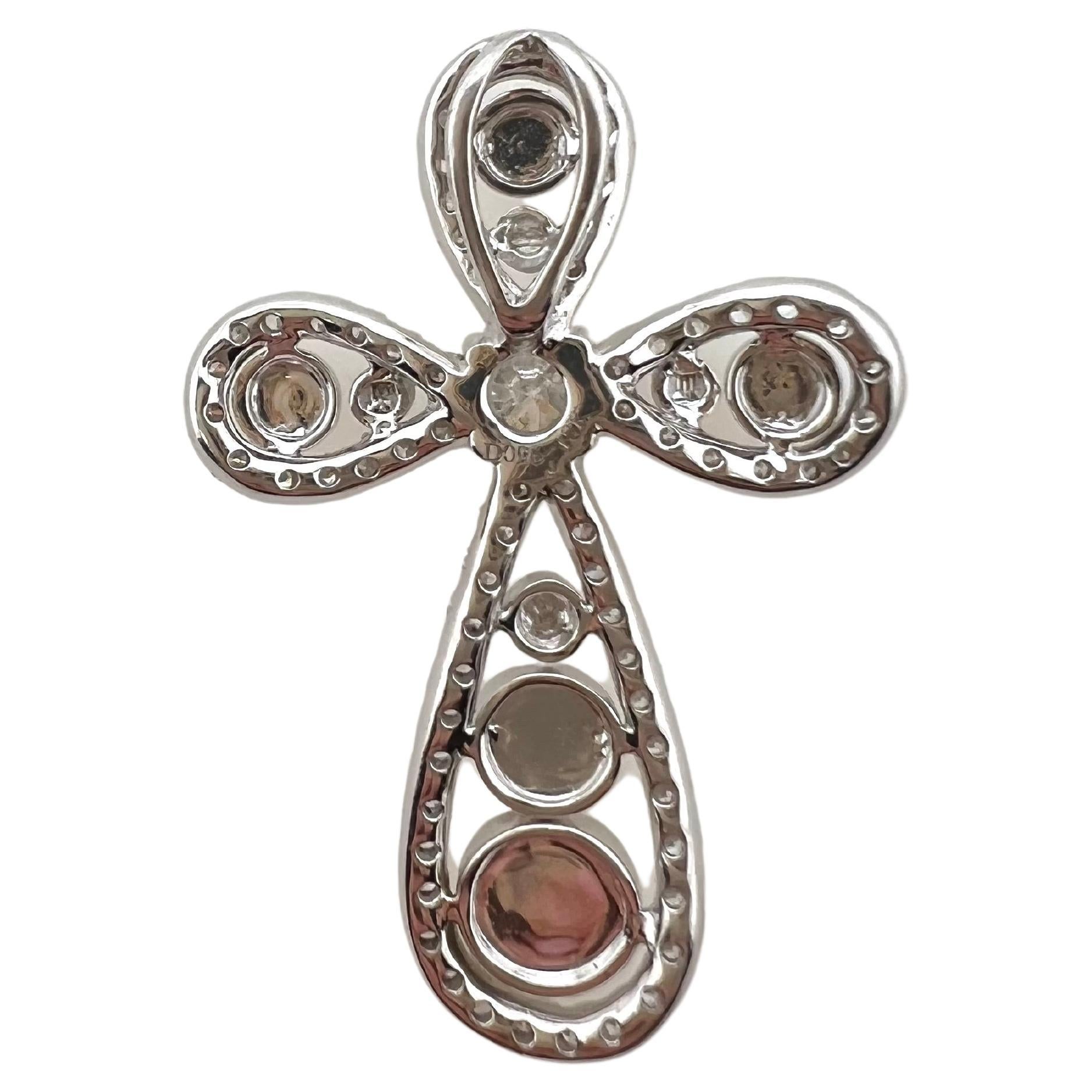 Round Cut 18k White Gold Diamond Cross Pendant For Sale