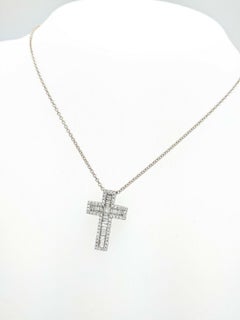 18k White Gold Diamond Cross Pendant Necklace 1ctw 18"