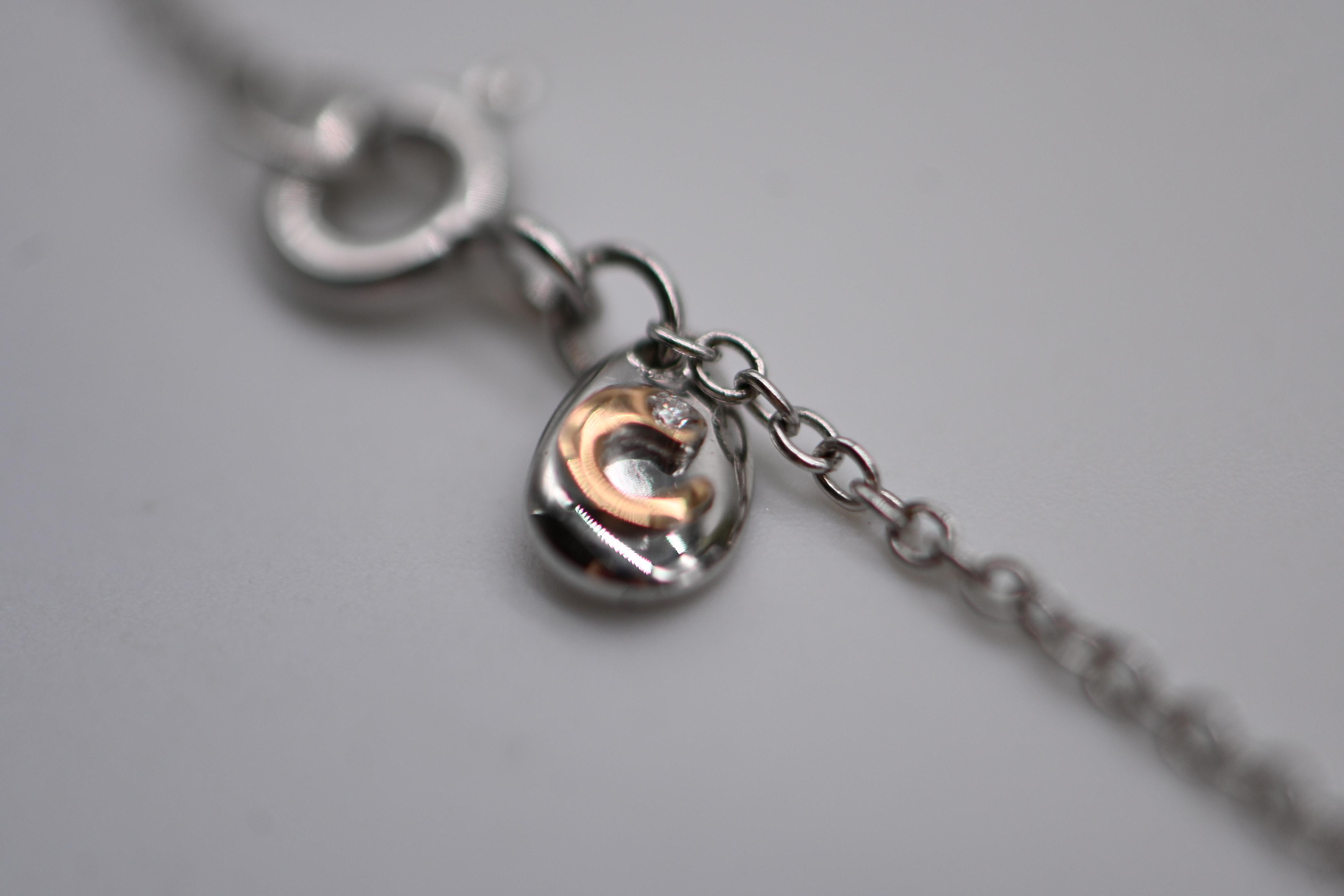18K White Gold Diamond Cross Pendant Necklace In condizioni Nuovo in vendita a Vannes, FR