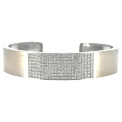 Brazalete de diamantes de oro blanco de 18 quilates con 0,80 ctw de diamantes naturales