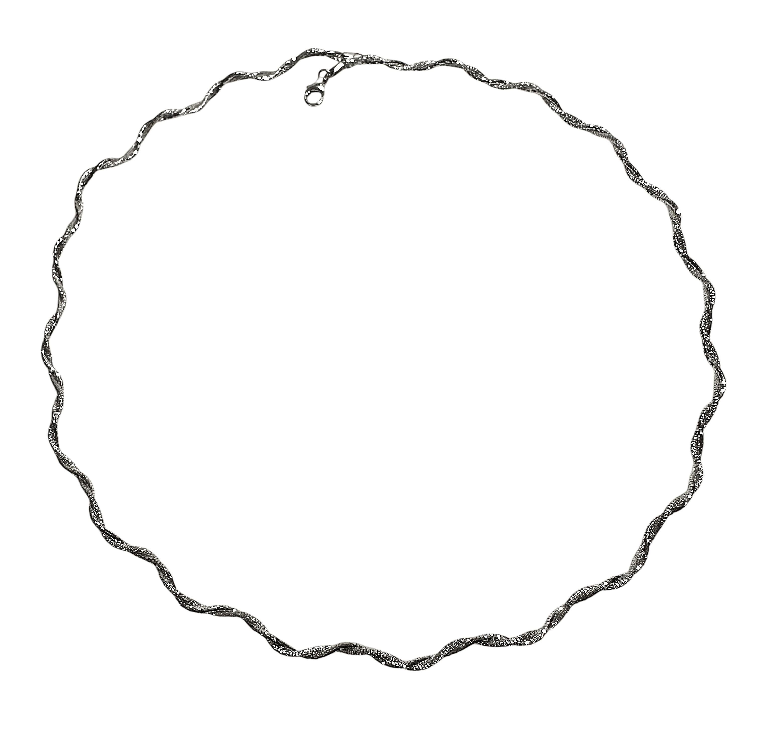 Chaîne ondulante et chatoyante en or blanc 18 carats taillée en diamants 17,5