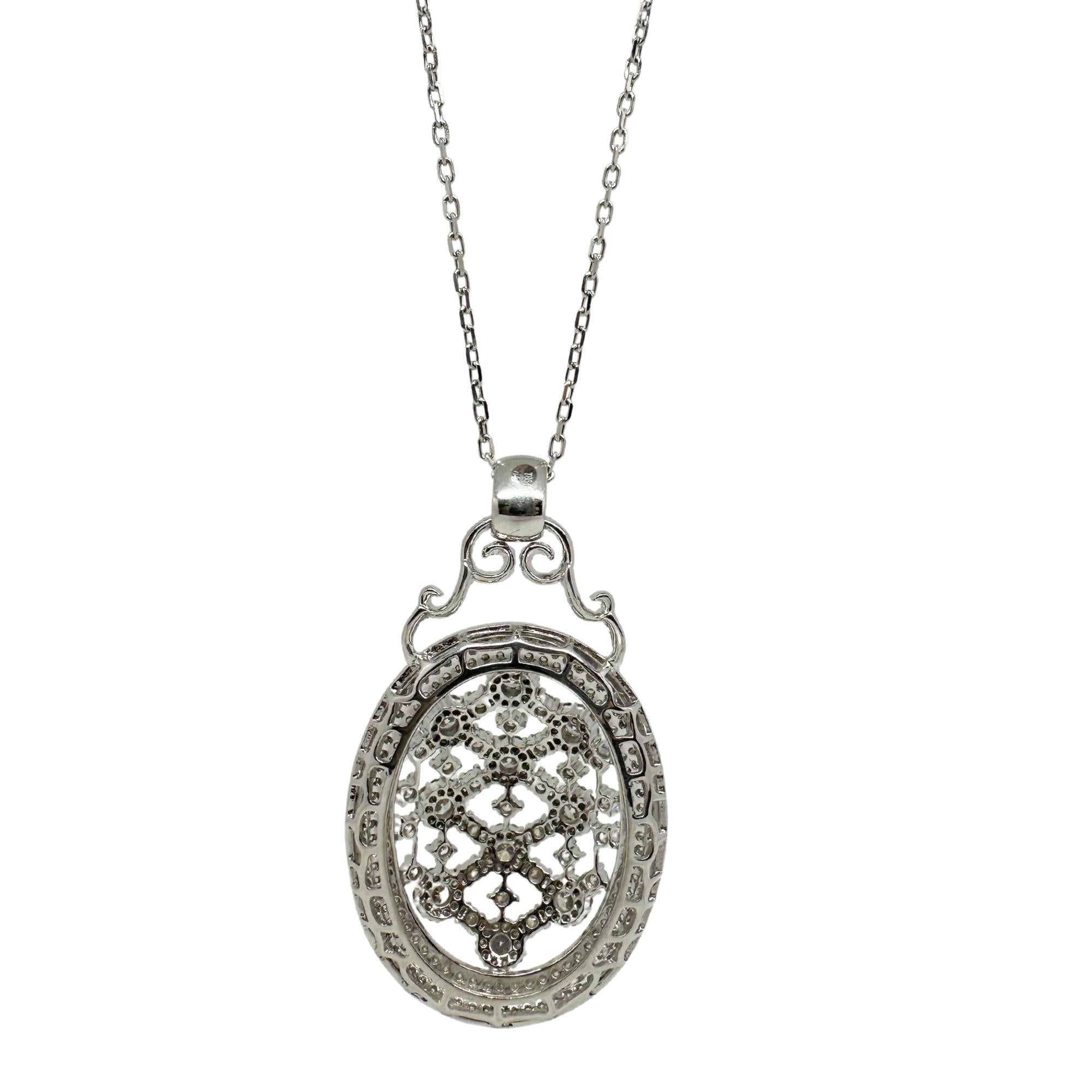 Collana con ciondolo a cupola con diamanti in oro bianco 18K in vendita 1