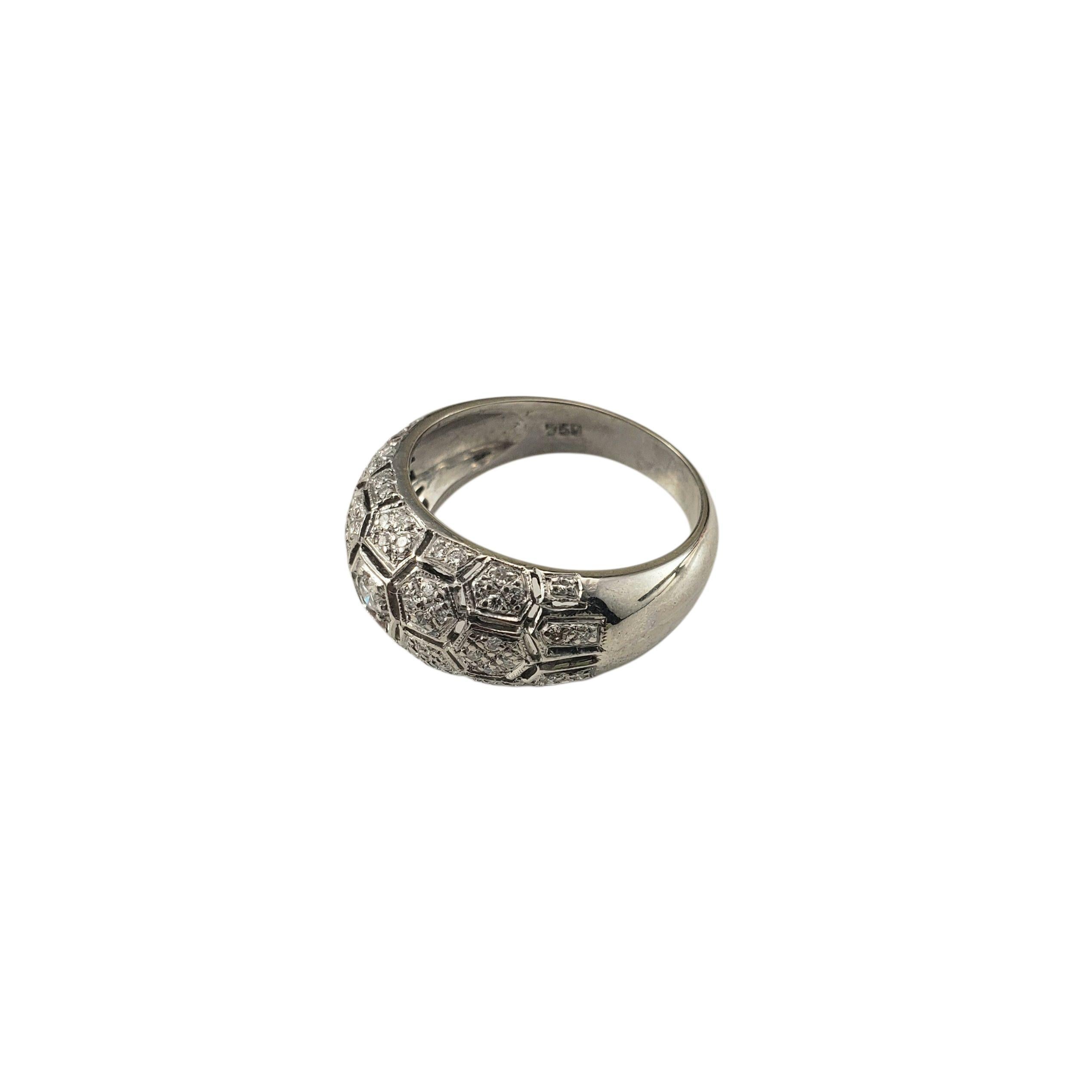 Anello con cupola di diamanti in oro bianco 18K misura 7 #22984 In condizioni buone in vendita a Washington Depot, CT