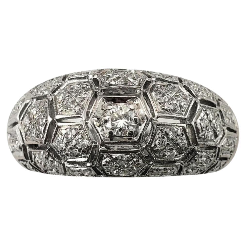 Anello con cupola di diamanti in oro bianco 18K misura 7 #22984 in vendita