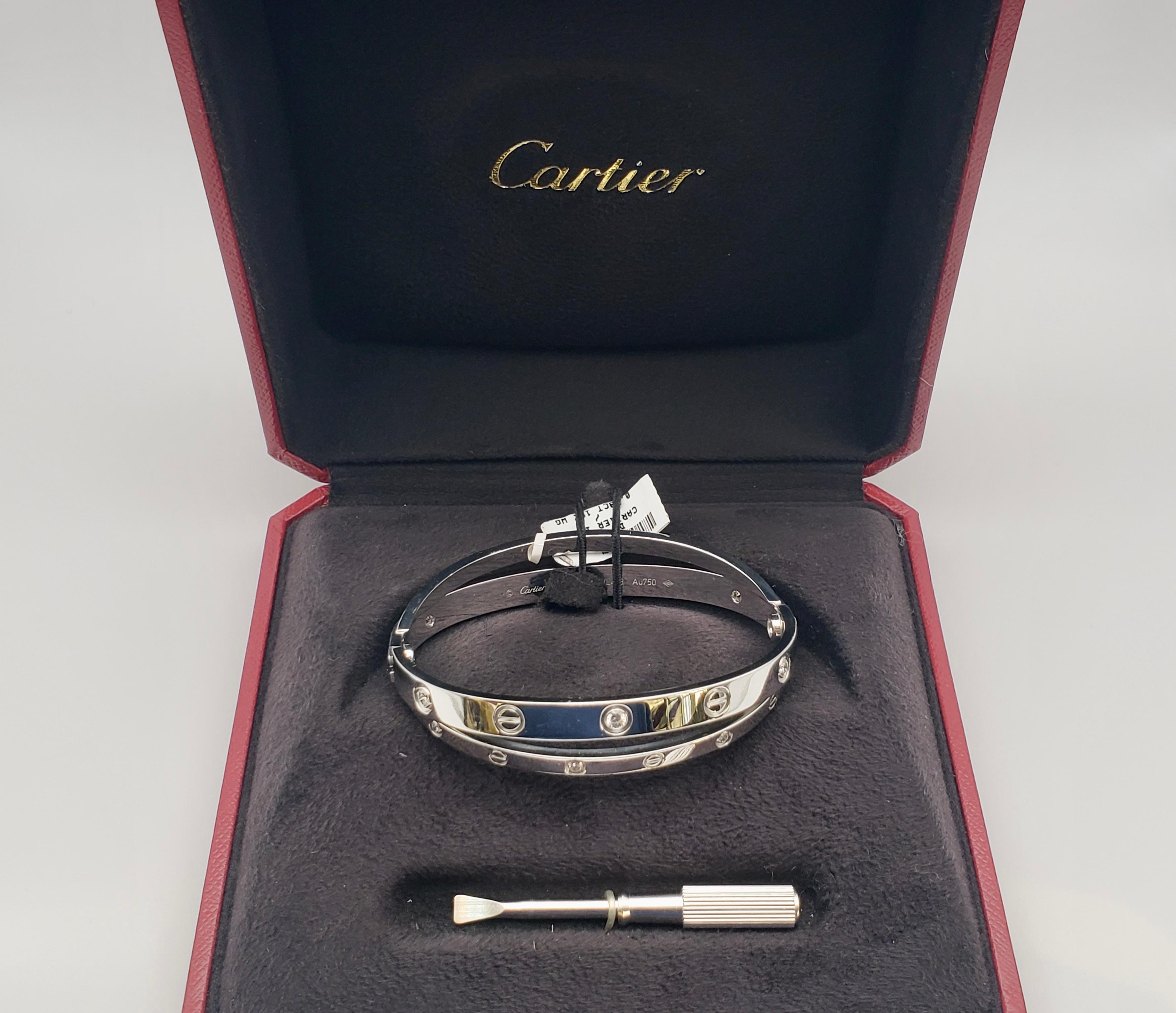 18 Karat Weißgold Diamant Double Cartier Love-Armband  Damen im Angebot