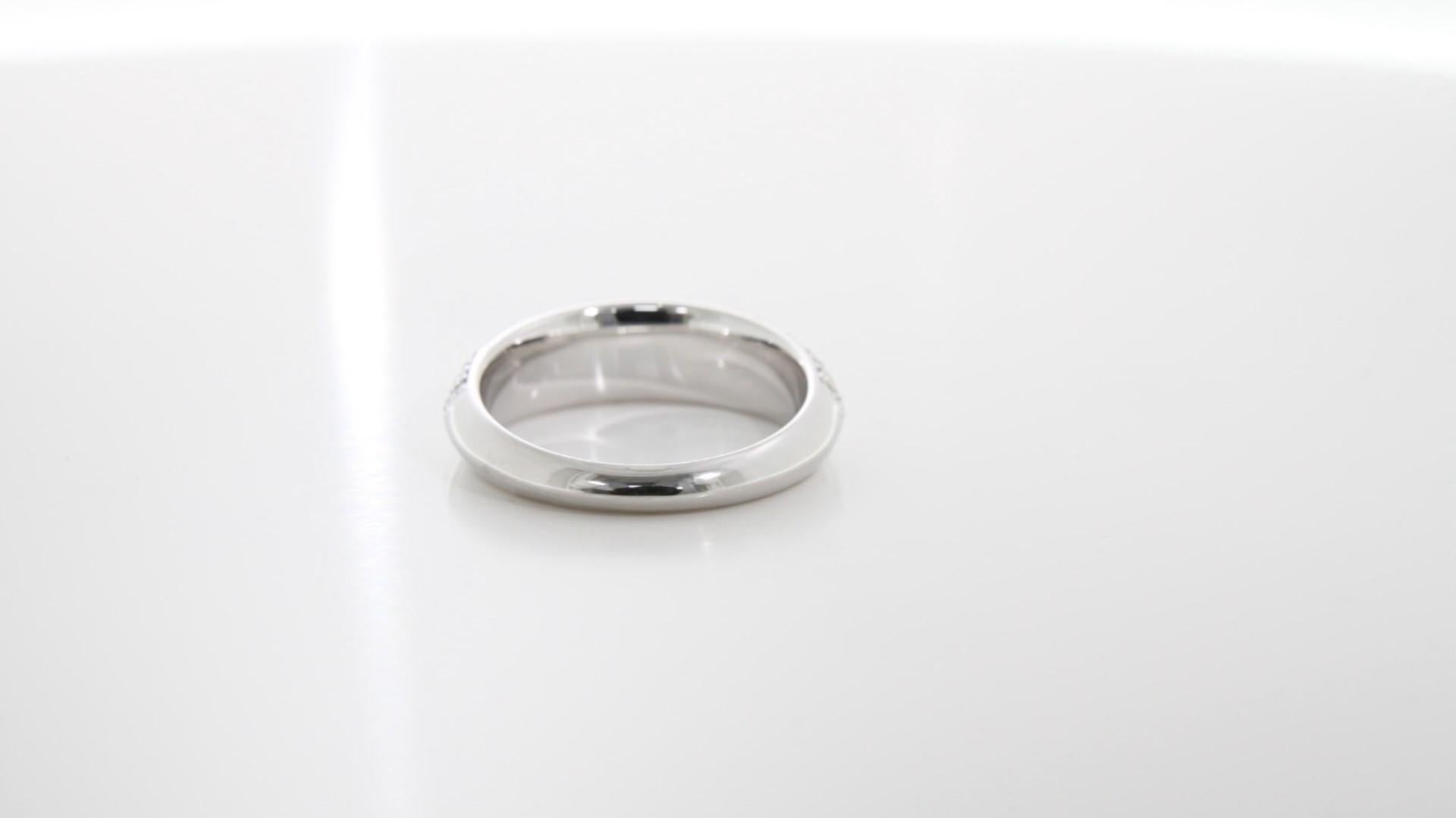 18K Weißgold Diamant Kleid Ring im Zustand „Neu“ im Angebot in Hong Kong, HK