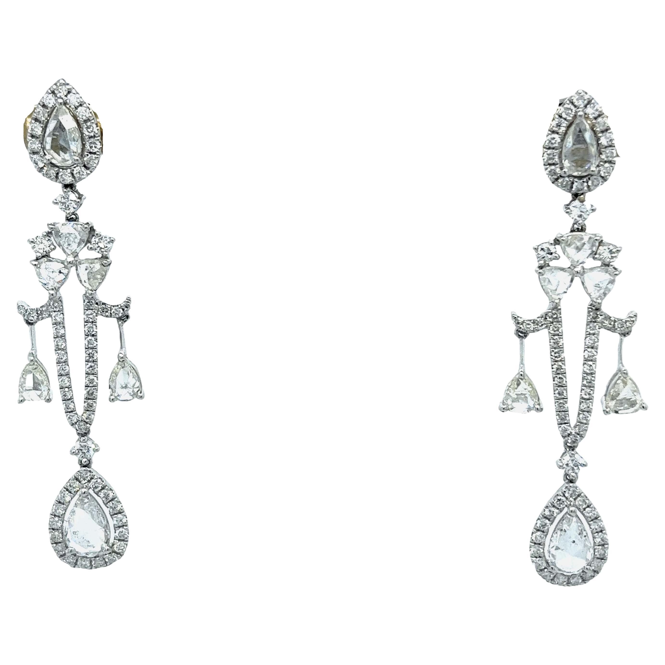 18K White Gold Diamond Drop Earrings For Sale