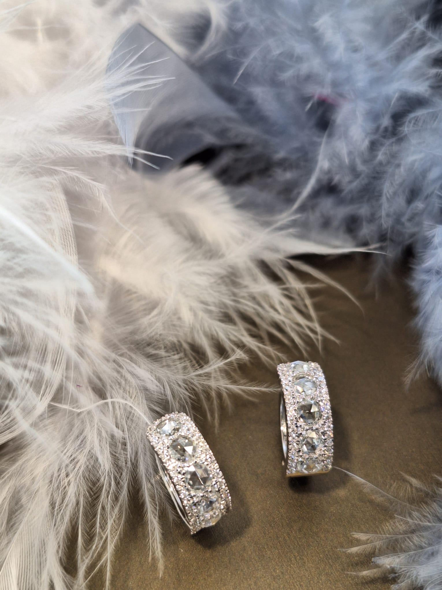 Women's 18K White Gold Diamond Earring For Sale