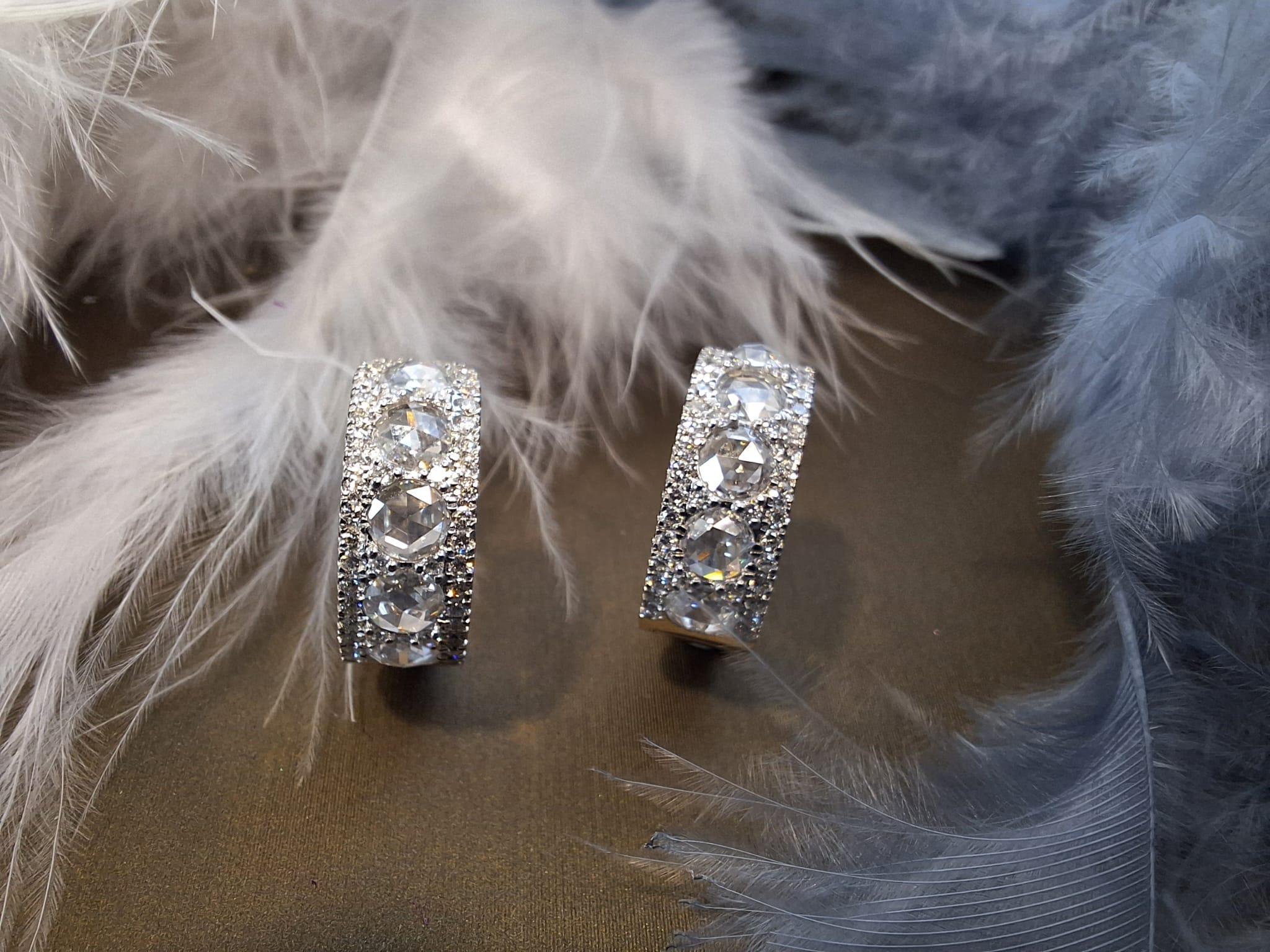 18K White Gold Diamond Earring For Sale 2