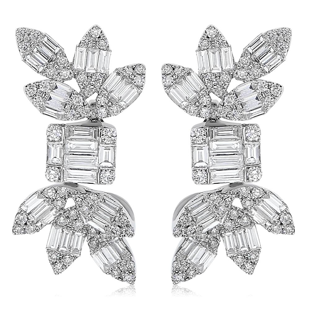 18K White Gold Diamond Earrings featuring 1.54 Carats of Diamonds

Underline your look with this sharp 18K White gold shape Diamond Earrings. High quality Diamonds. This Earrings will underline your exquisite look for any occasion.

. is a leading