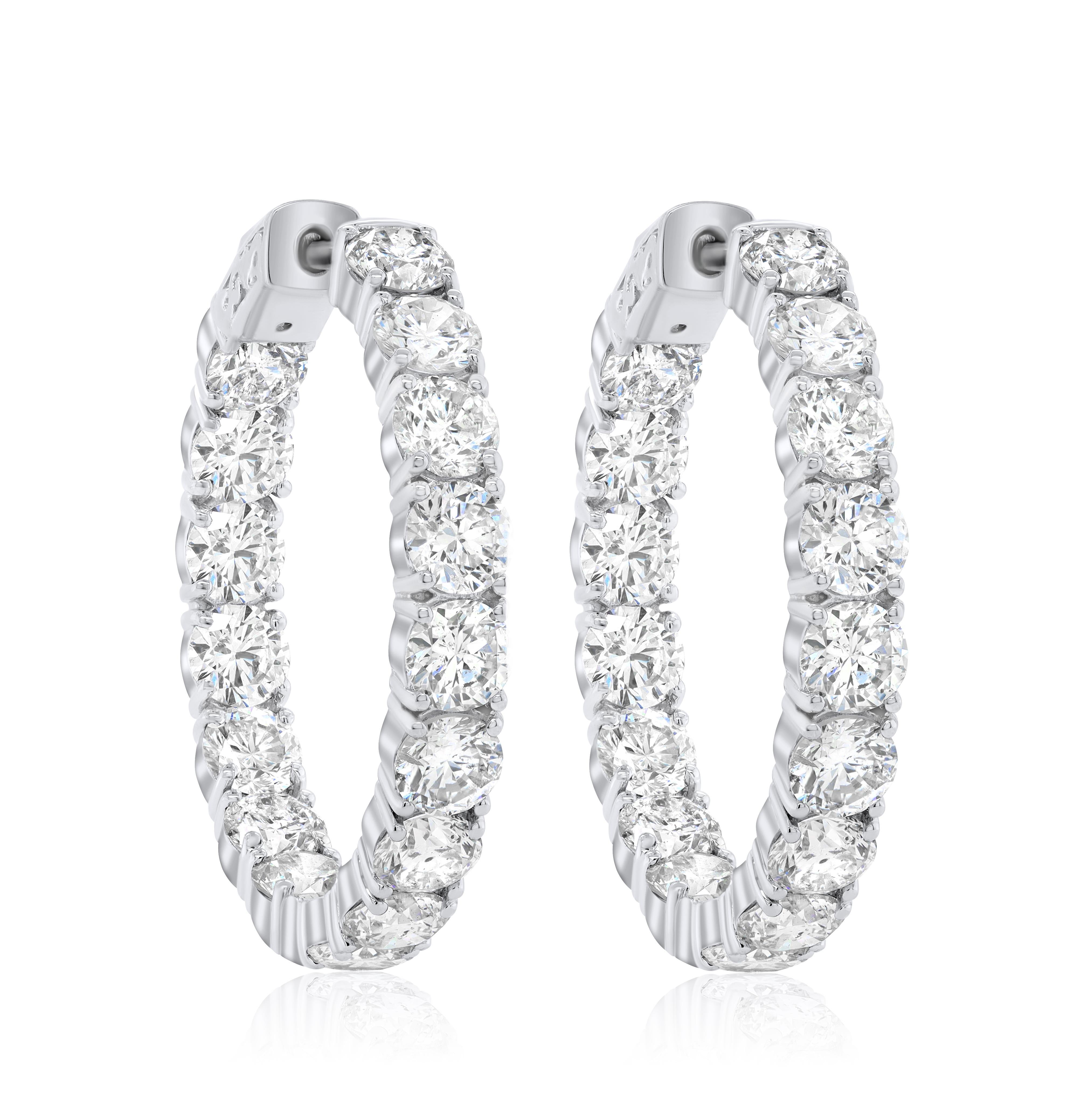Round Cut 11.80 Carat White Gold Diamond Earrings For Sale