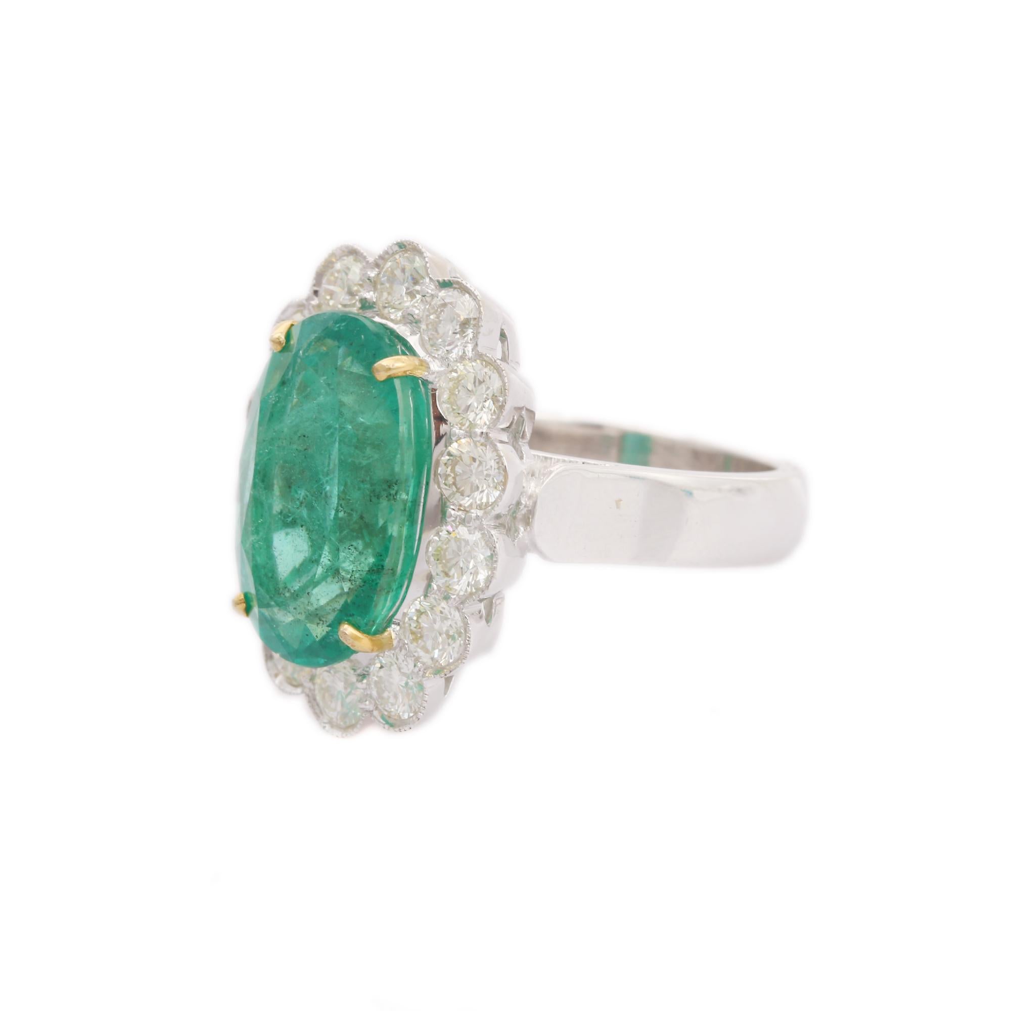 For Sale:  18kt Solid White Gold 8.21 Carat Emerald Gemstone Ring With Diamonds 2