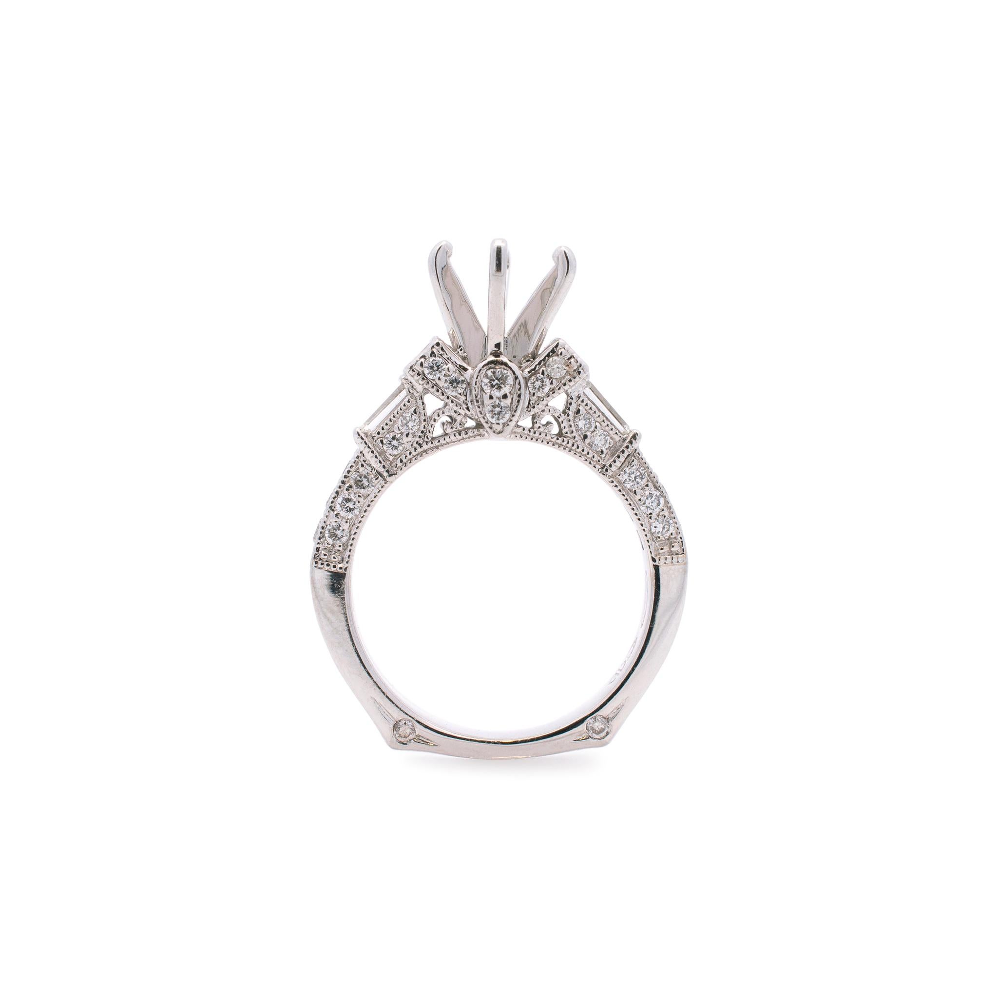 18K White Gold Diamond Engagement Ring 0.88 ctw In Excellent Condition In Houston, TX