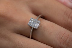 Luxury 18K White Gold Octagon Shape 0.4CTW Diamond Cluster Ring Gift For Women