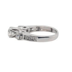 18k White Gold Diamond Engagement Ring