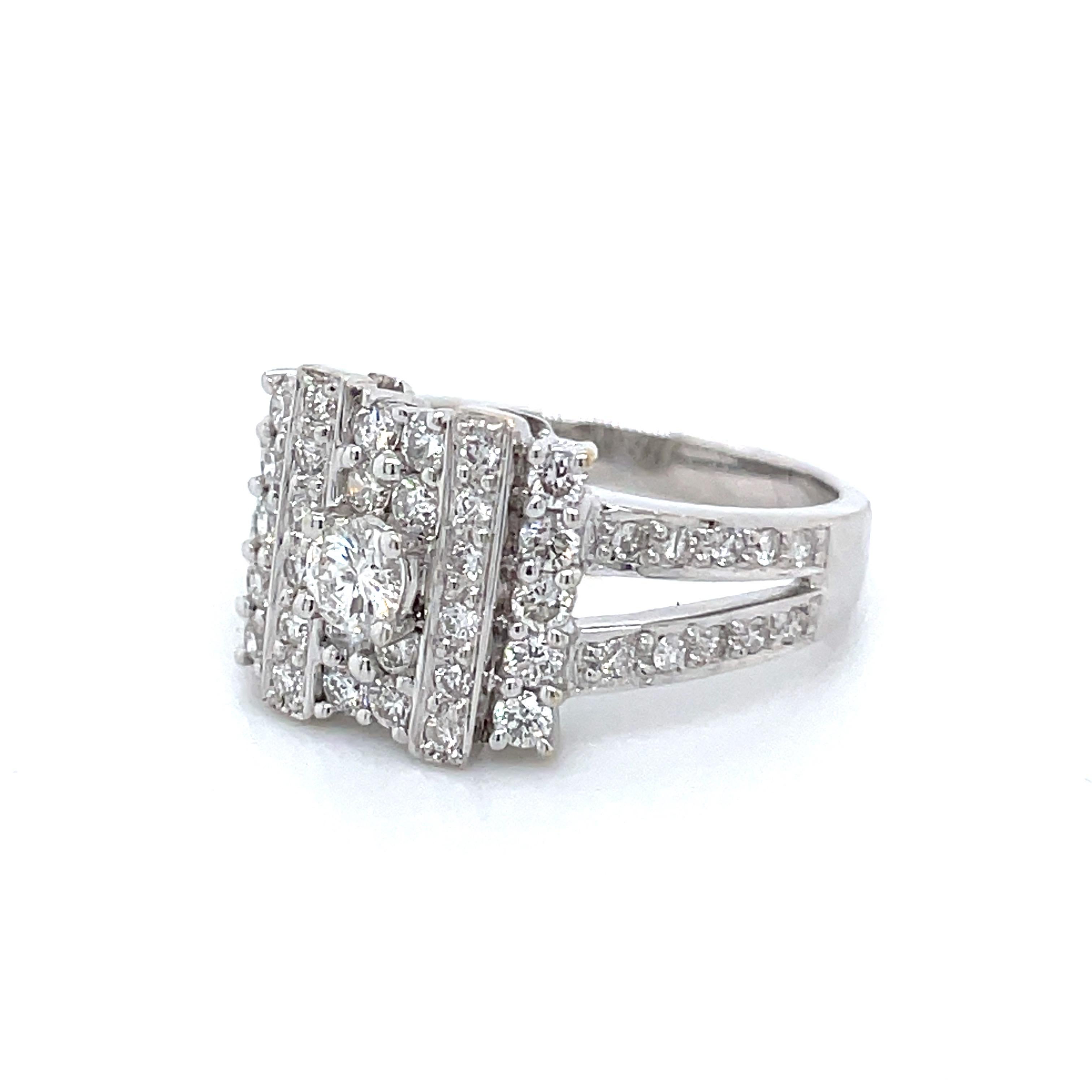 Contemporary 18k White Gold Diamond Engagement Ring For Sale