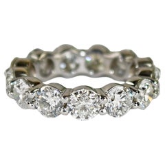 Anello di eternità con diamante in oro bianco 18 carati 5,00ct