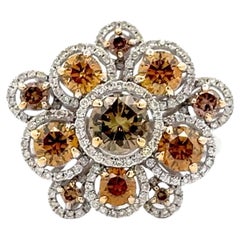 18k White Gold Diamond Fancy Halo Ring
