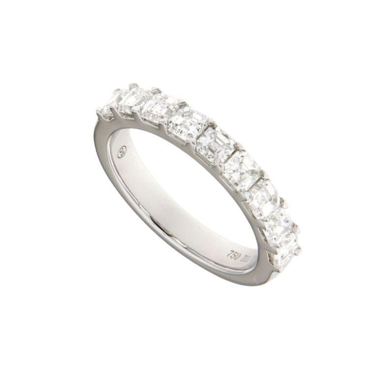 Alliance en or blanc 18 carats avec diamant fantaisie - diamant taillé en abîme à pronges partagés Neuf - En vente à Hong Kong, HK
