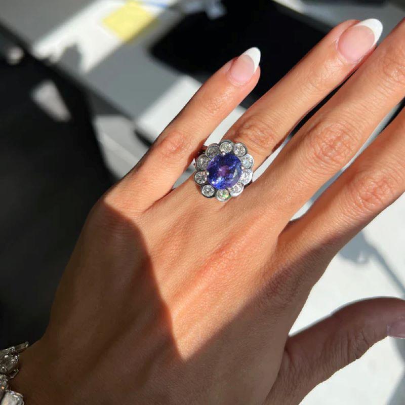 18k White Gold Diamond Fashion Flower Ring with 6.58 Cts Tanzanite In New Condition For Sale In New York, NY