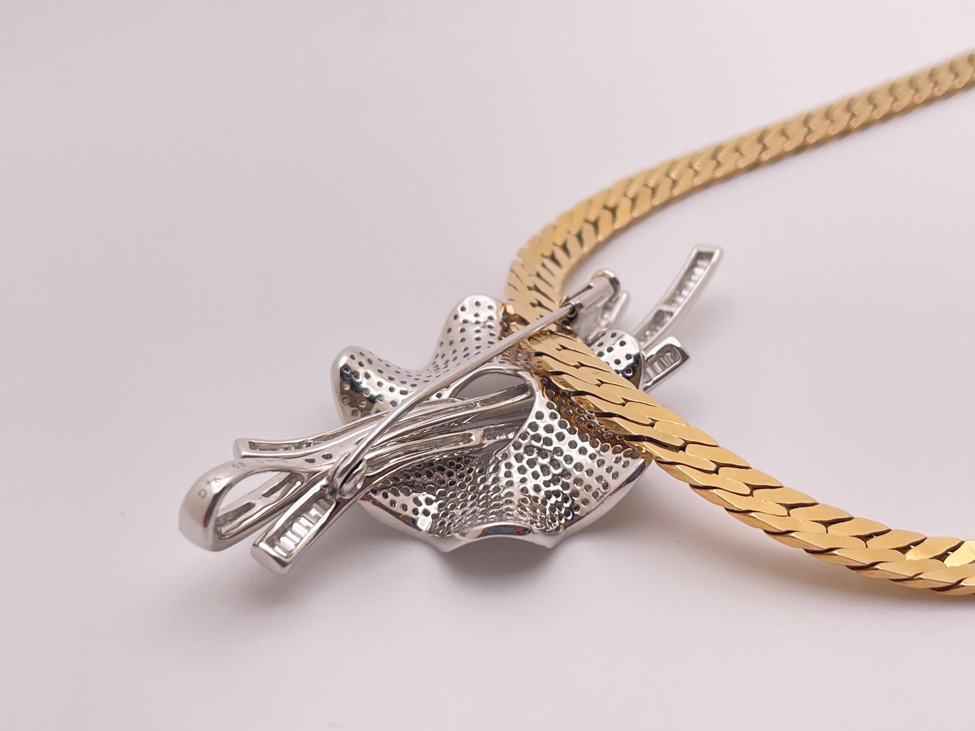 18K White Gold Diamond Floral Lilly Anhänger 14K Yellow Gold Link Chain im Angebot 4