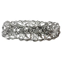 18K White Gold Diamond Flower Bracelet
