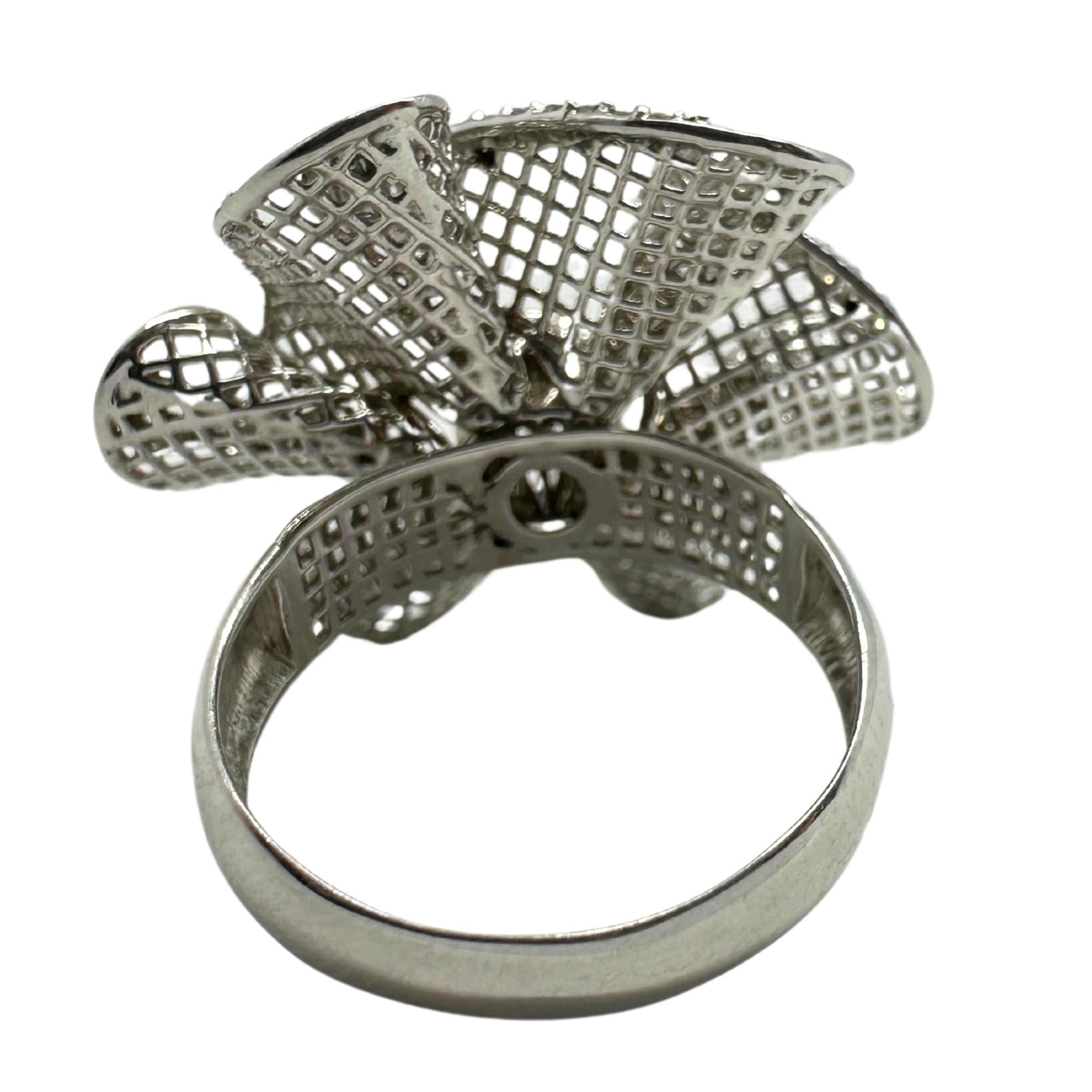 Anillo Cóctel Flor Diamante Oro Blanco 18K en venta 1