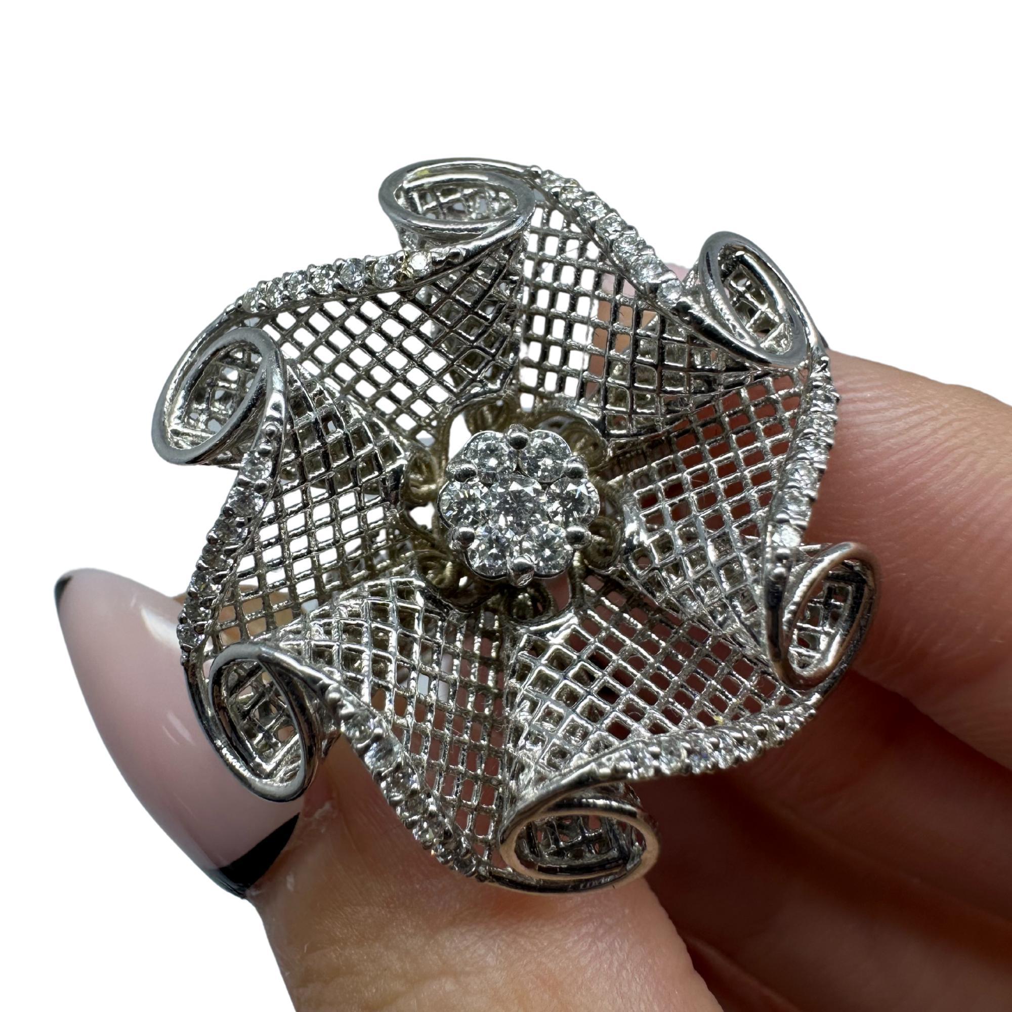 Anillo Cóctel Flor Diamante Oro Blanco 18K en venta 2