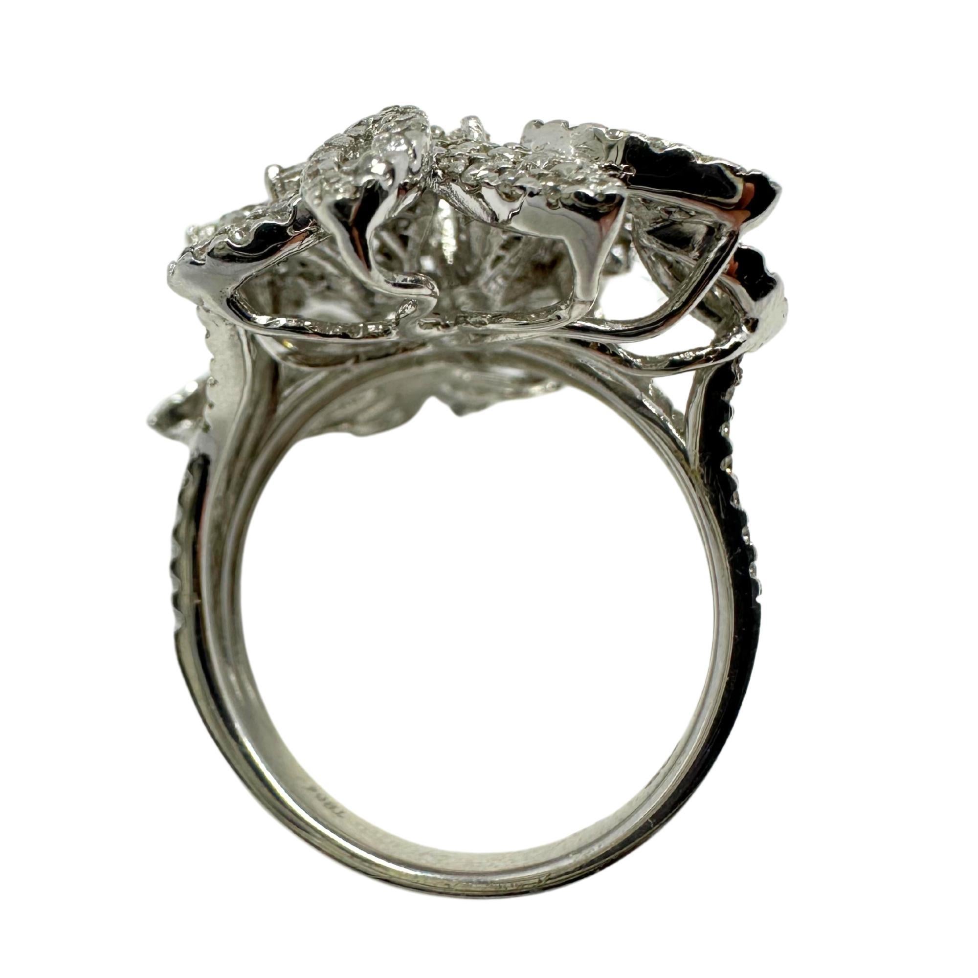 18 Karat Weißgold Diamant-Cocktailring mit Blumenblumen im Angebot 4