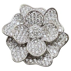 18k White Gold Diamond Flower Cocktail Ring