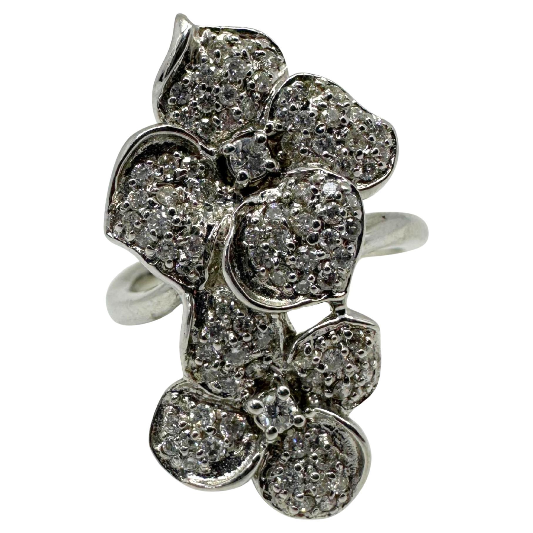 18K White Gold Diamond Flower Cocktail Ring