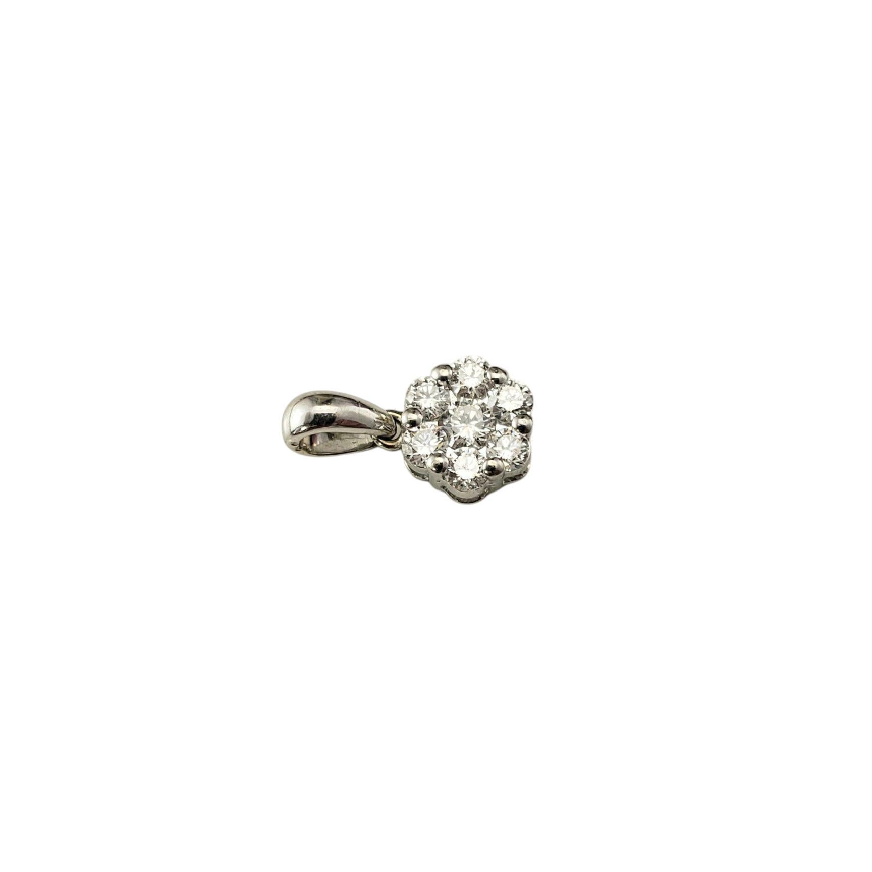 Brilliant Cut 18K White Gold Diamond Flower Pendant #20931 For Sale